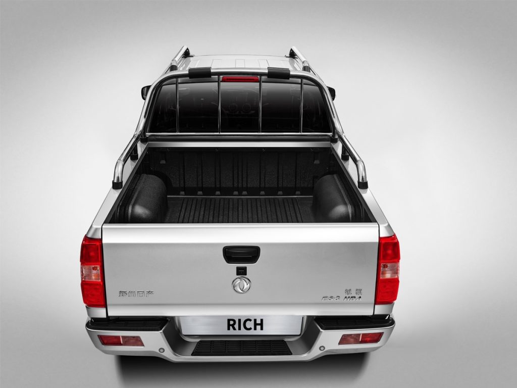 4x4 pickup truck