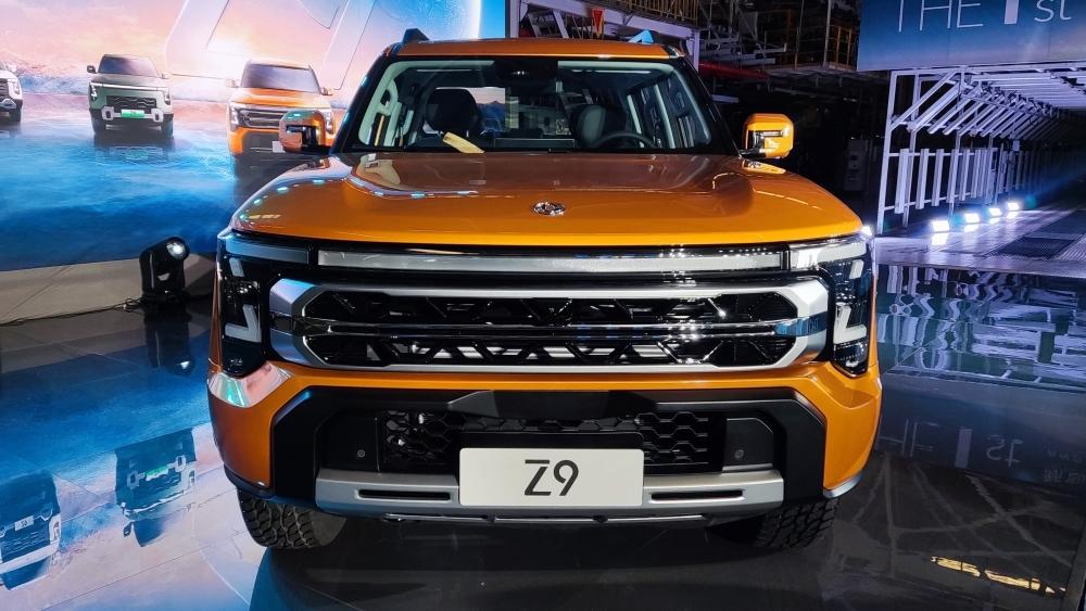 Medium and Large-sized Pickup Trucks