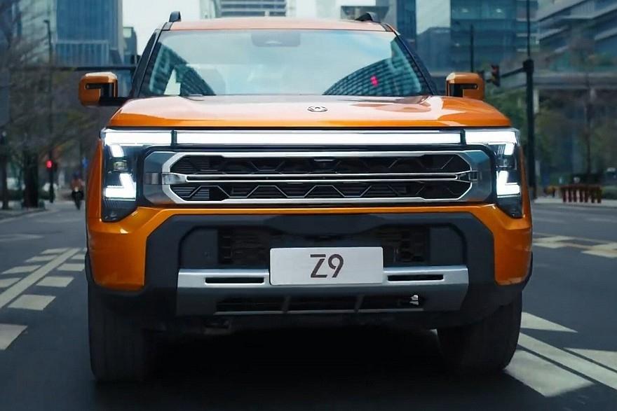 mid to large pickup truck