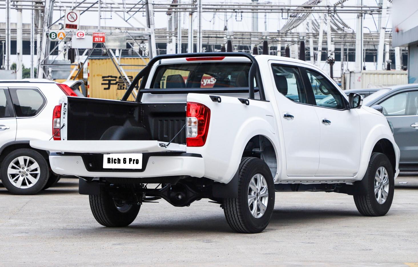 4x4 camper pickup truck