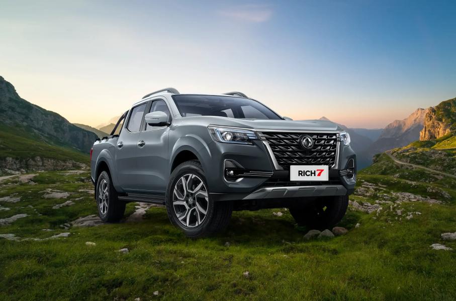 Diesel pickup truck for off-road