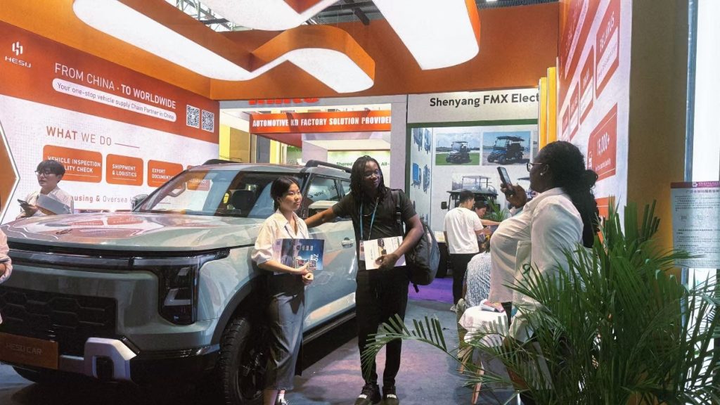 Dongfeng Pickup Division Showcases Three Models at the 138th Canton Fair